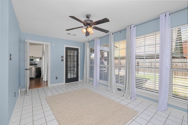 8906 PEMBROKE ELLIS DR, Bartlett, TN 38133