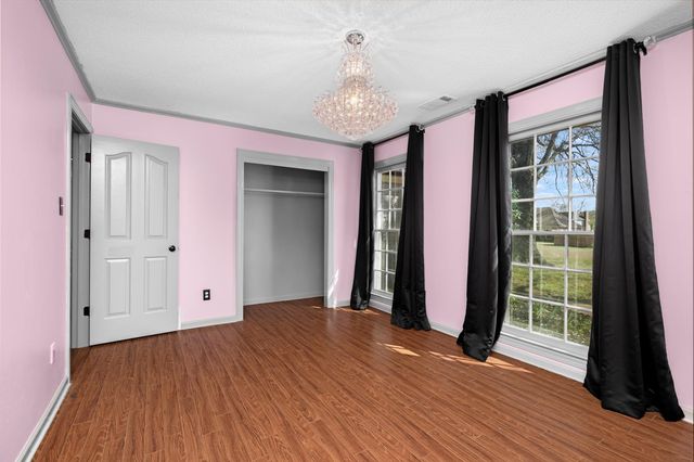 8906 PEMBROKE ELLIS DR, Bartlett, TN 38133