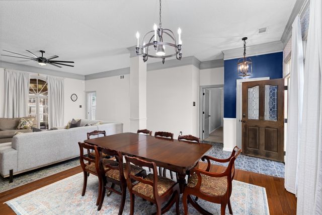 8906 PEMBROKE ELLIS DR, Bartlett, TN 38133