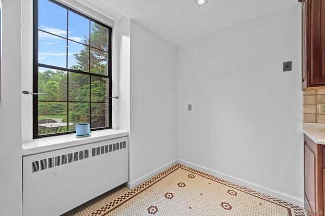 341 Furnace Dock Road 5, Cortlandt Manor, NY 10567