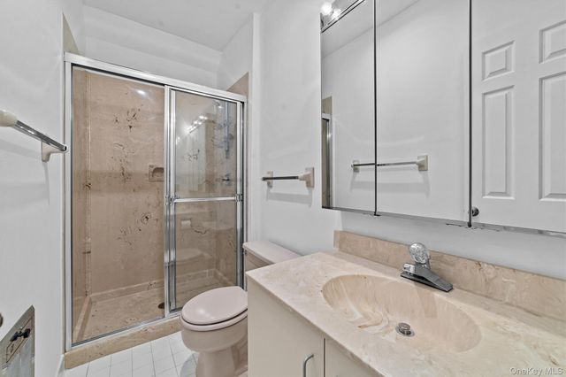 341 Furnace Dock Road 5, Cortlandt Manor, NY 10567