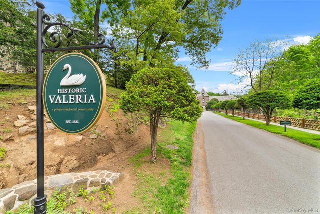 341 Furnace Dock Road 5, Cortlandt Manor, NY 10567