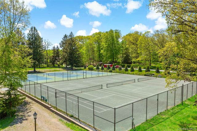 341 Furnace Dock Road 5, Cortlandt Manor, NY 10567