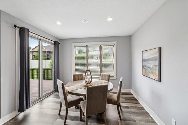 14029 Ridgemont Drive, Urbandale, IA 50323