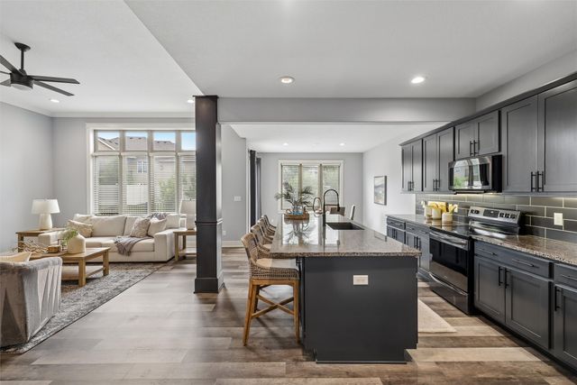 14029 Ridgemont Drive, Urbandale, IA 50323