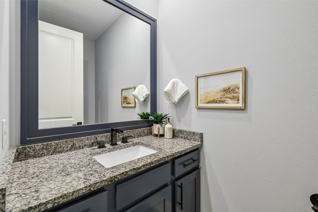 14029 Ridgemont Drive, Urbandale, IA 50323