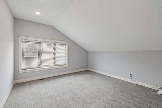 14029 Ridgemont Drive, Urbandale, IA 50323