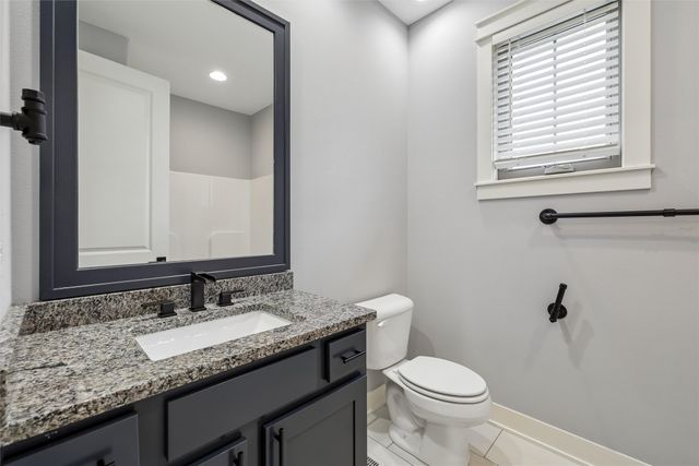 14029 Ridgemont Drive, Urbandale, IA 50323