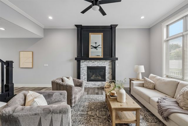 14029 Ridgemont Drive, Urbandale, IA 50323