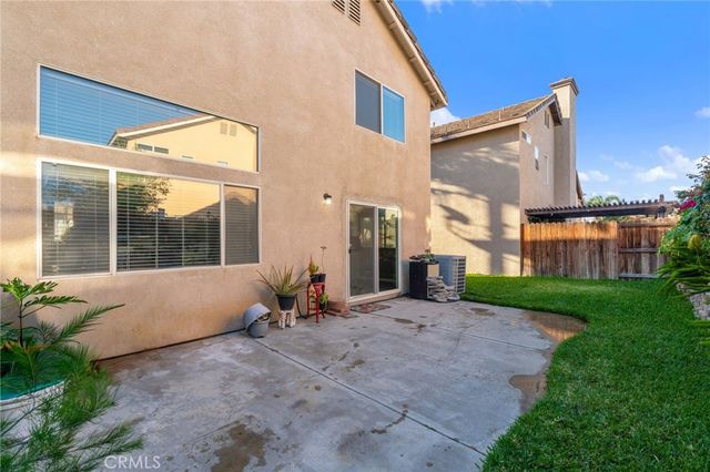 865 Honey Grove Way, Corona, CA 92878