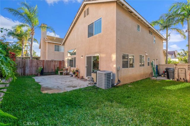 865 Honey Grove Way, Corona, CA 92878