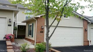 5605 Drake Hollow Drive Unit 41, West Bloomfield, MI 48322