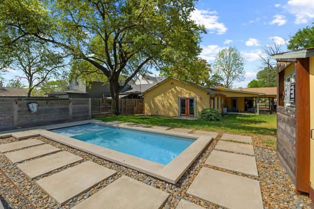 7501 Grover Ave, Austin, TX 78757