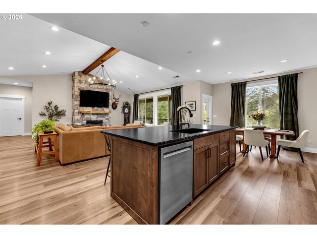 185 EAGLE Ct, Woodland, WA 98674