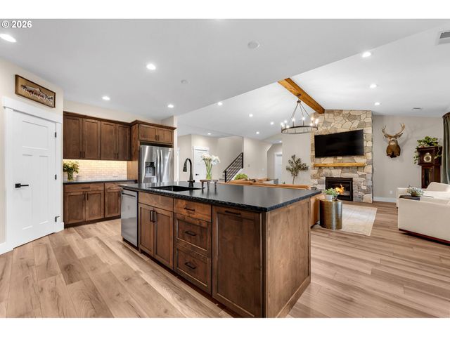 185 EAGLE Ct, Woodland, WA 98674