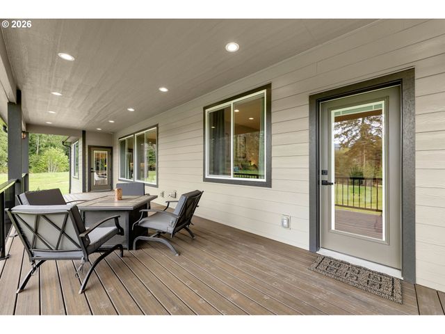 185 EAGLE Ct, Woodland, WA 98674