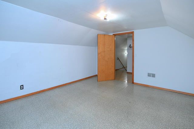 1021 NAVARINO STREET, Algoma, WI 54201