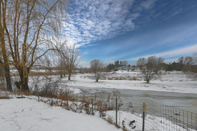 1021 NAVARINO STREET, Algoma, WI 54201