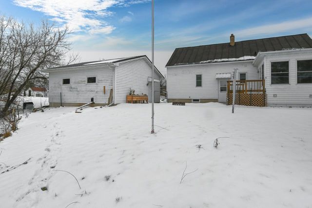 1021 NAVARINO STREET, Algoma, WI 54201