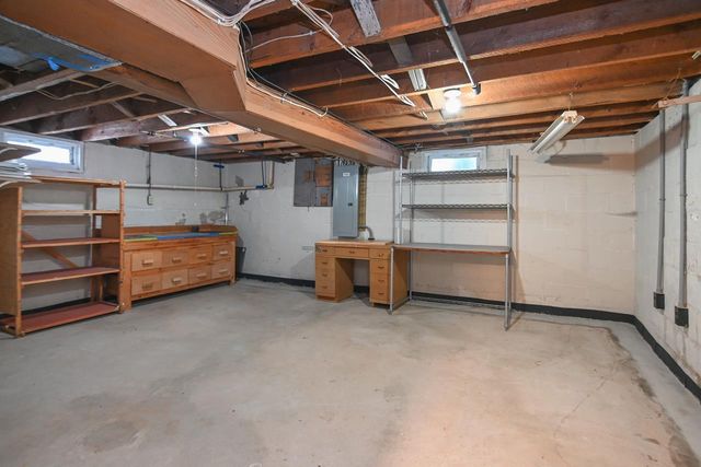 1021 NAVARINO STREET, Algoma, WI 54201