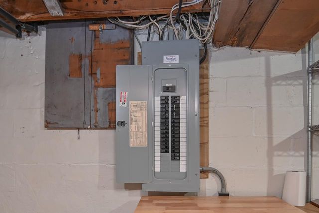 1021 NAVARINO STREET, Algoma, WI 54201