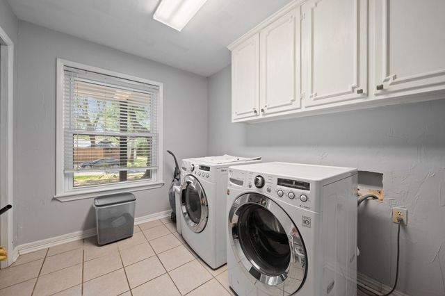 1507 Greenbrier Drive, Sherman, TX 75092