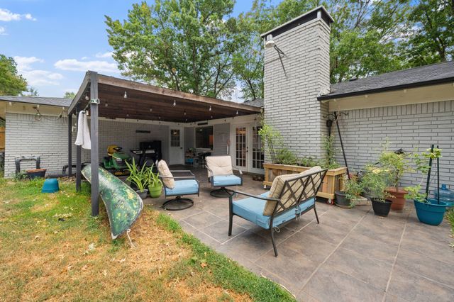 1507 Greenbrier Drive, Sherman, TX 75092