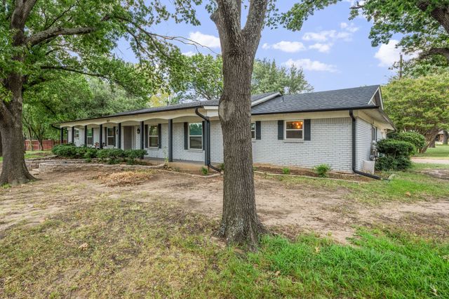 1507 Greenbrier Drive, Sherman, TX 75092
