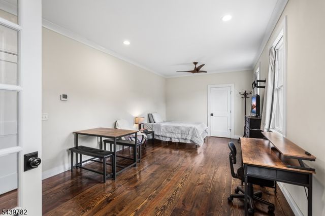 23 Forest Way, Hanover Twp., NJ 07950