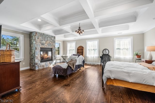 23 Forest Way, Hanover Twp., NJ 07950