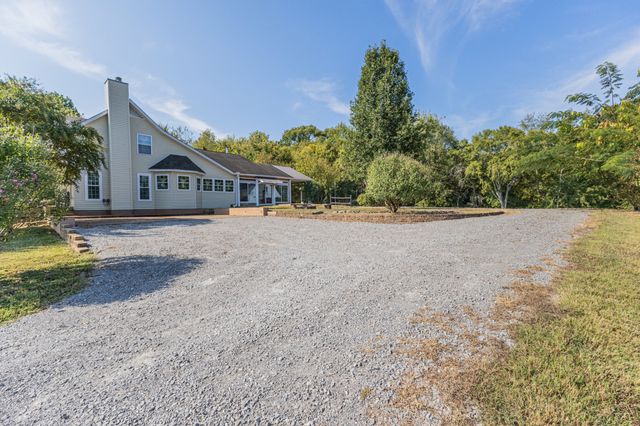 2960 Canoe Branch Rd, Lebanon, TN 37087