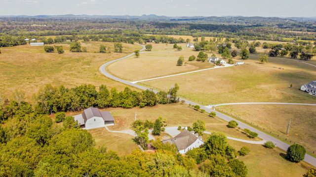 2960 Canoe Branch Rd, Lebanon, TN 37087
