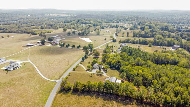 2960 Canoe Branch Rd, Lebanon, TN 37087