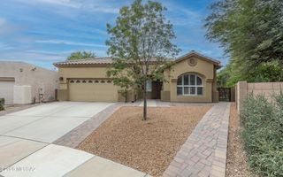 2941 W Desert Glory Drive, Tucson, AZ 85745