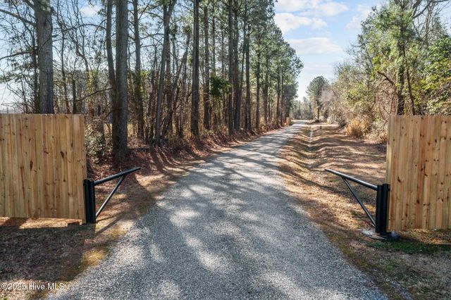 9572 Hwy 41, Pink Hill, NC 28572