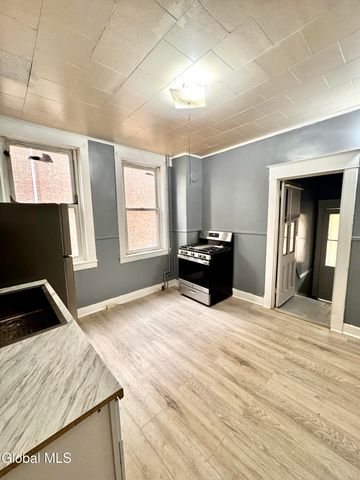 348 1st Street, Albany, NY 12206