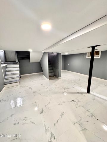 348 1st Street, Albany, NY 12206