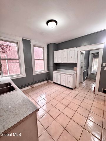 348 1st Street, Albany, NY 12206