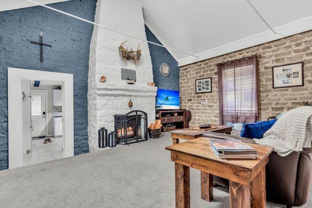 7262 Toogoodoo Road, Meggett, SC 29449