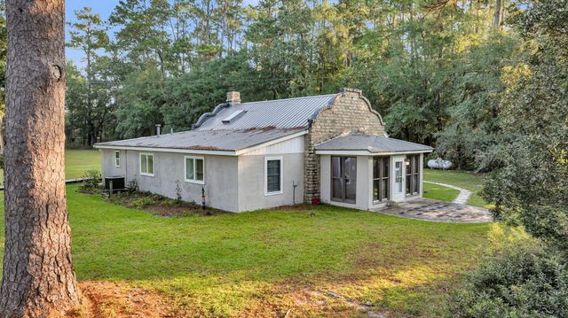 7262 Toogoodoo Road, Meggett, SC 29449