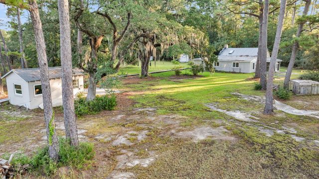 7262 Toogoodoo Road, Meggett, SC 29449