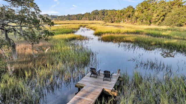 7262 Toogoodoo Road, Meggett, SC 29449