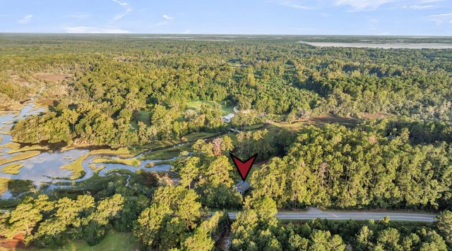 7262 Toogoodoo Road, Meggett, SC 29449