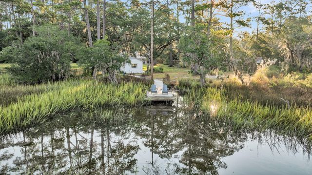 7262 Toogoodoo Road, Meggett, SC 29449