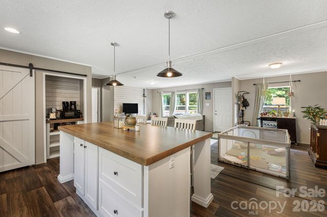 10 Pyrite Way, Asheville, NC 28806