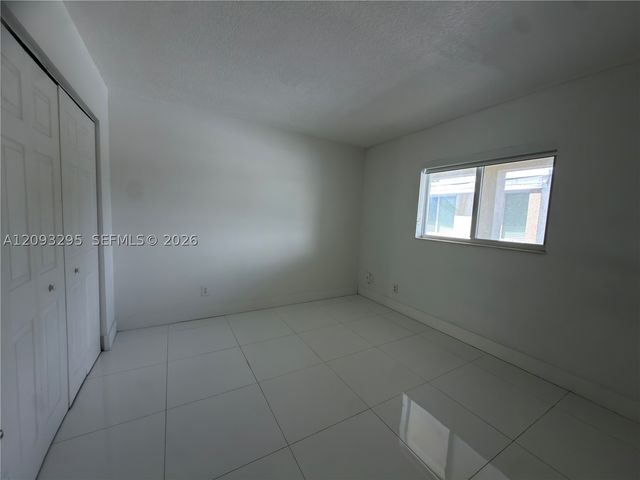 695 SW 11th St 204, Miami, FL 33129