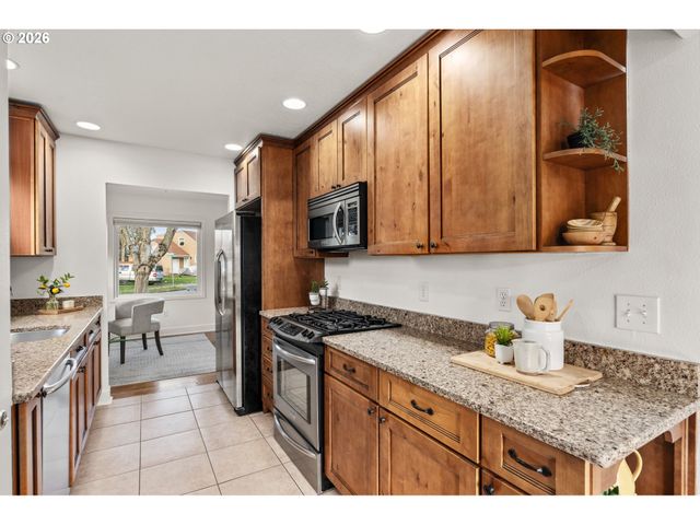 4730 N AMHERST St, Portland, OR 97203