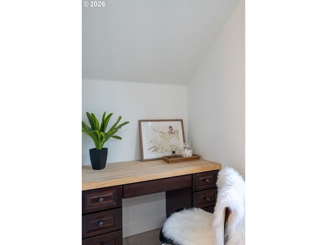 4730 N AMHERST St, Portland, OR 97203