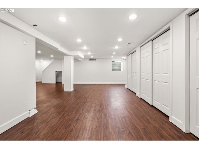 4730 N AMHERST St, Portland, OR 97203