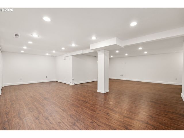 4730 N AMHERST St, Portland, OR 97203